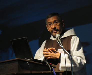Fr. Ephrem Cordova, CMRI, gives a lecture during the annual Fatima Conference.